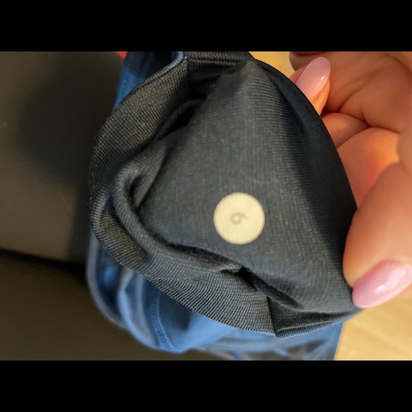 Lululemon crop pants - Picture 3 of 3